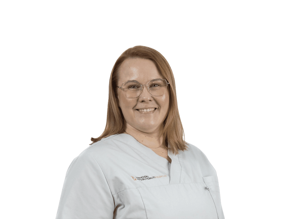 Tiina Jalkojenhoitaja (AT), Jalkaterapeutti, Koulutettu hieroja